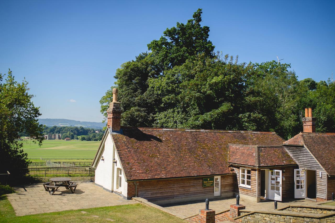 Cowdray Lodge Midhurst Exterior foto